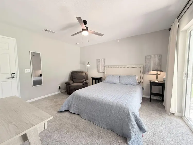 6 BR in Jacksonville