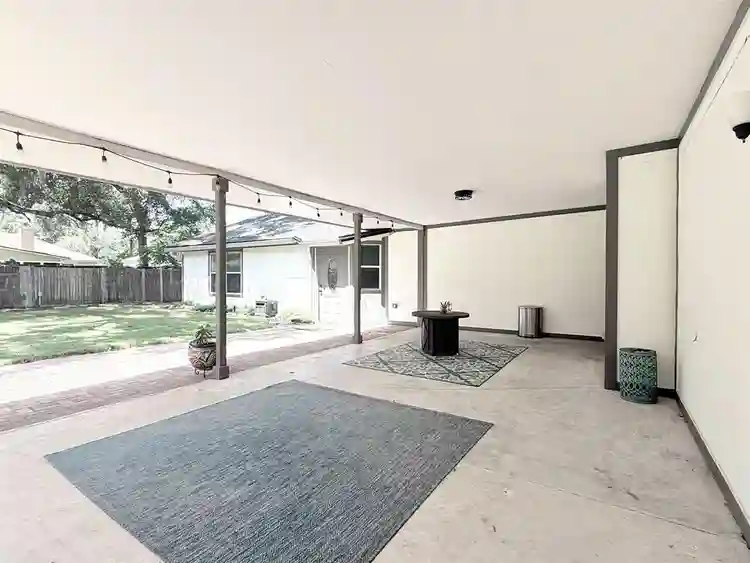 6 BR in Jacksonville