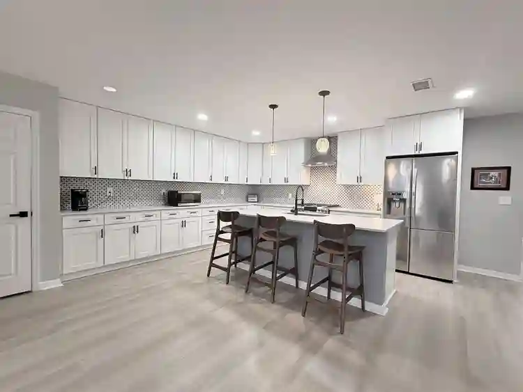 6 BR in Jacksonville