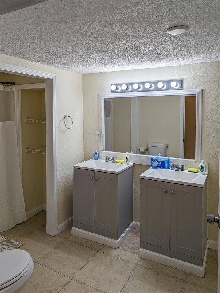 4 BR in Jacksonville