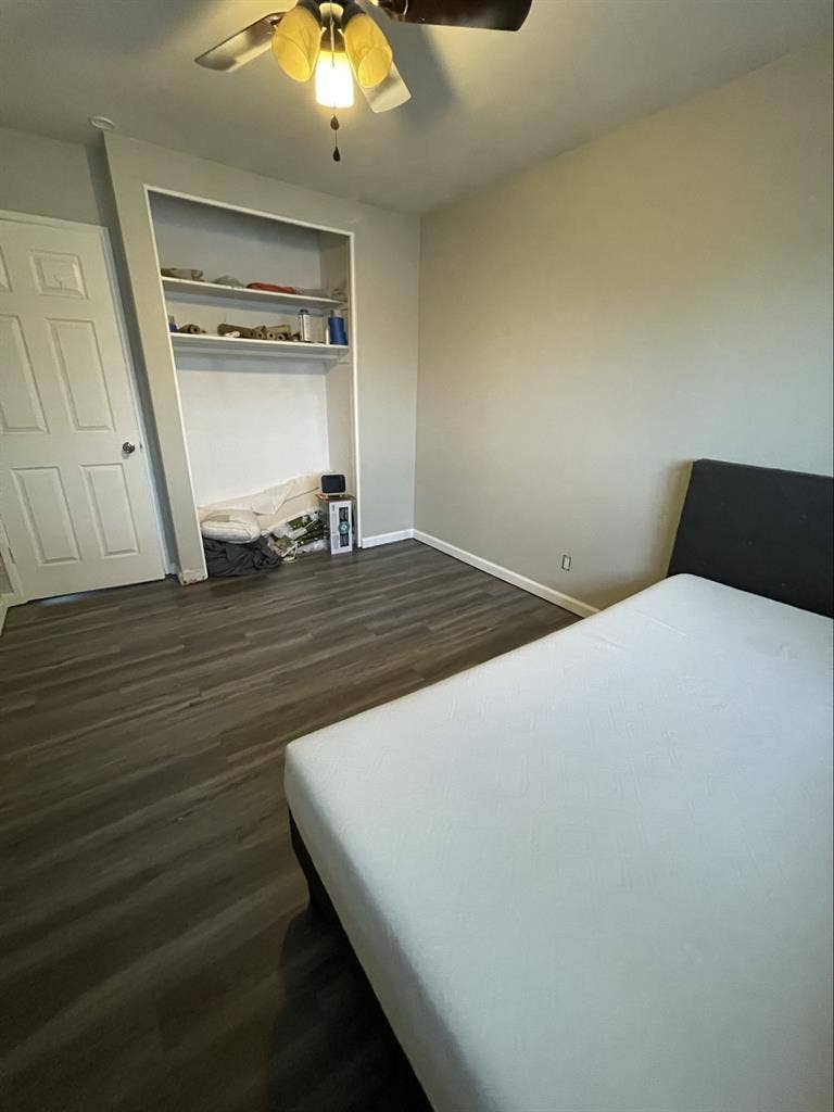 Looking for roommate!