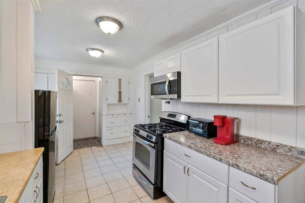 7 BR in Baytown