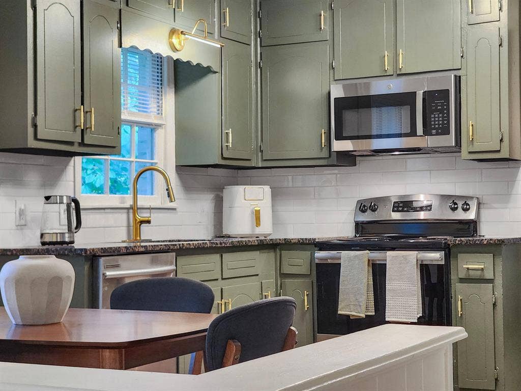 11 BR in Decatur