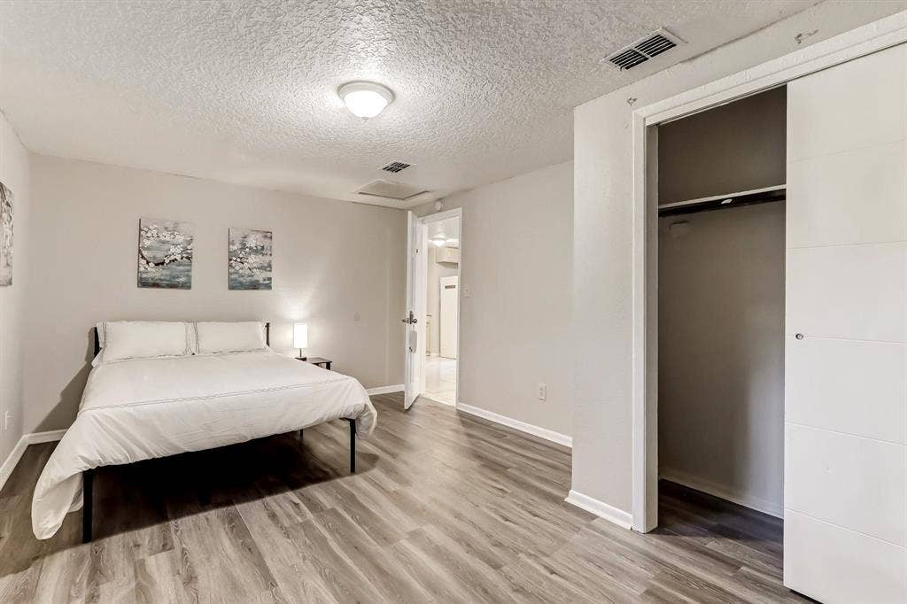 7 BR in Jacksonville