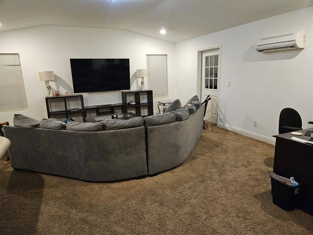 Furnished Bedroom+BA -Util Included