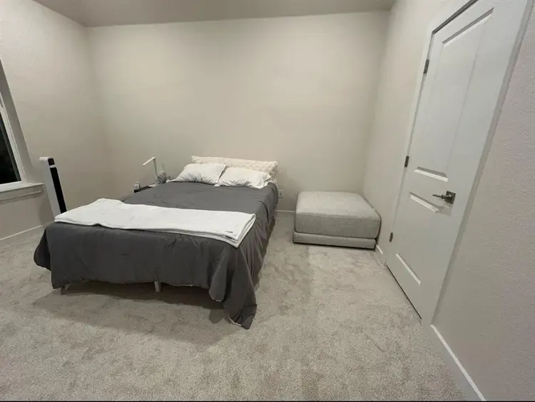 Private room for rent in Comanche