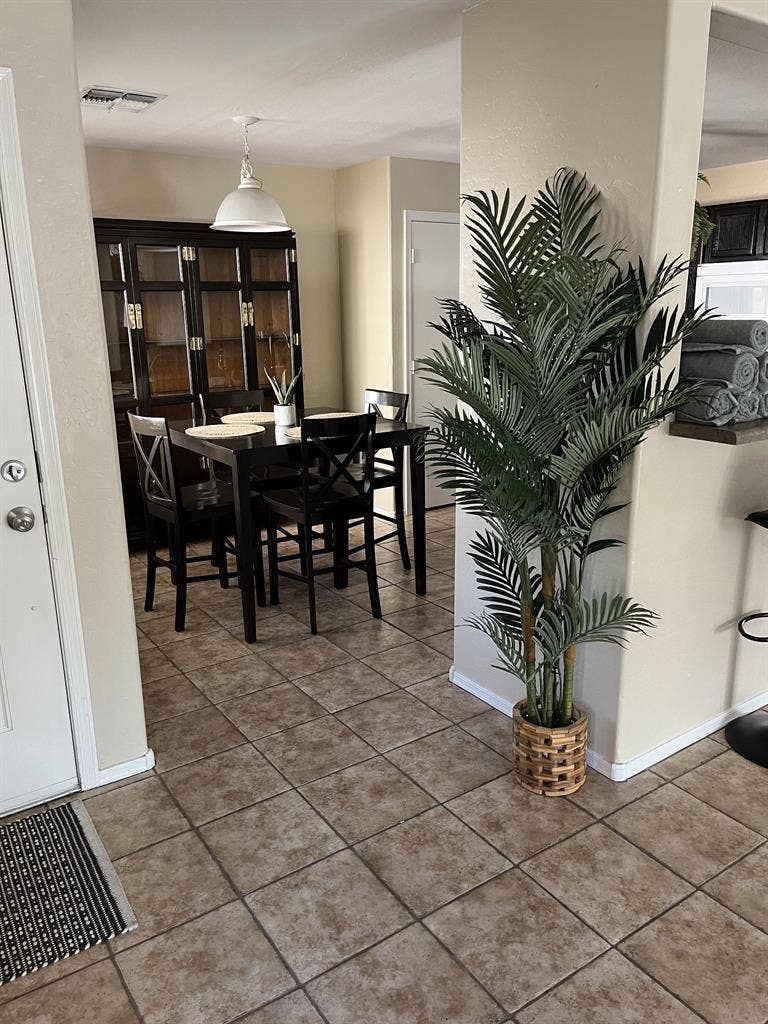 4 BR in Phoenix