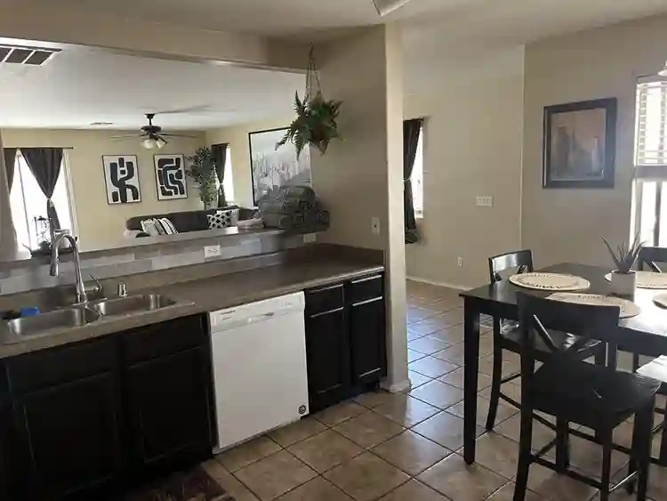 4 BR in Phoenix