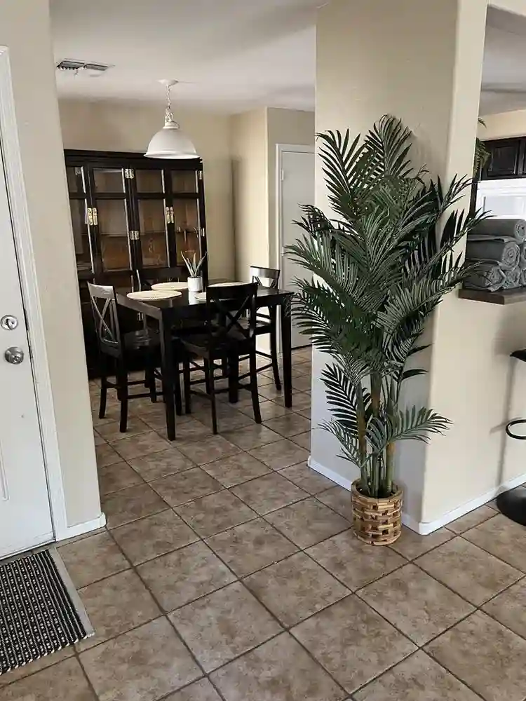 4 BR in Phoenix