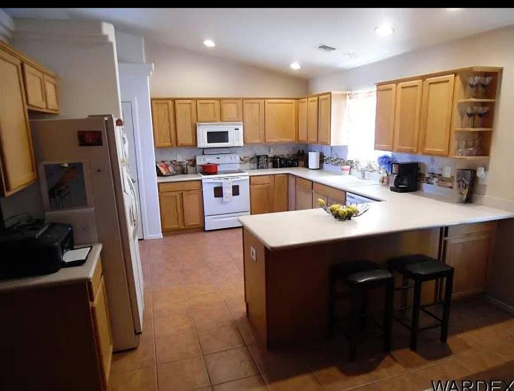 1 BR in Golden Valley