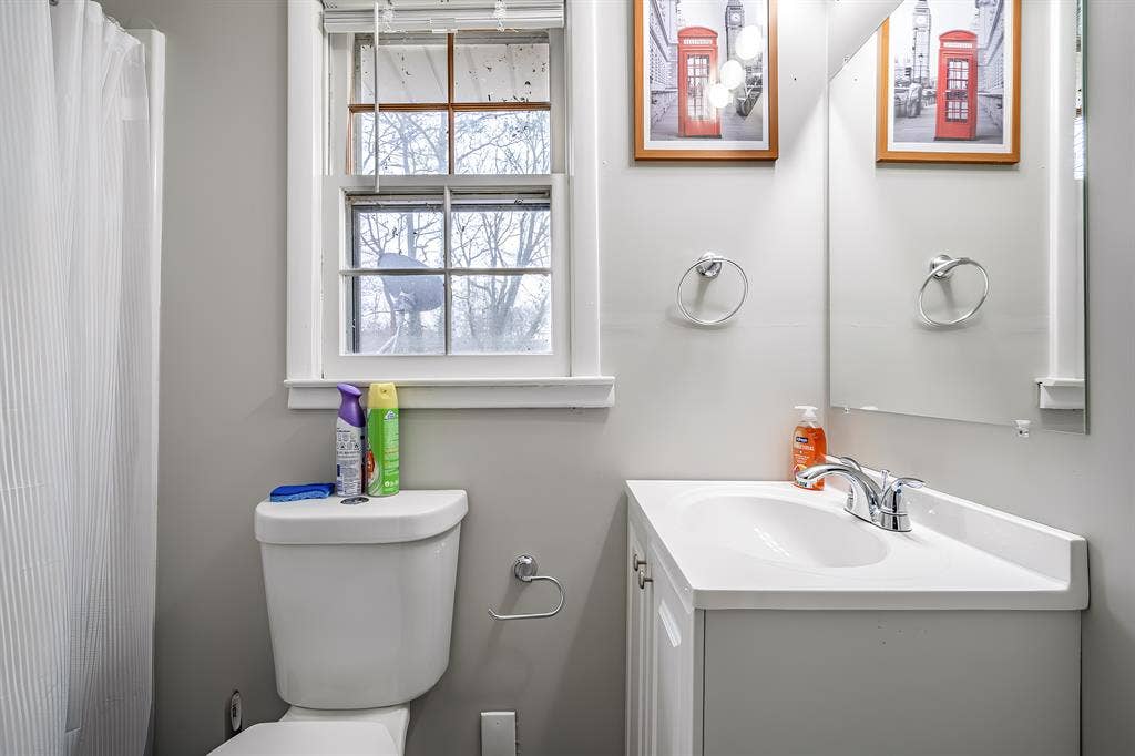 8 BR in Ellenwood
