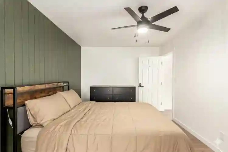 7 BR in Mesa