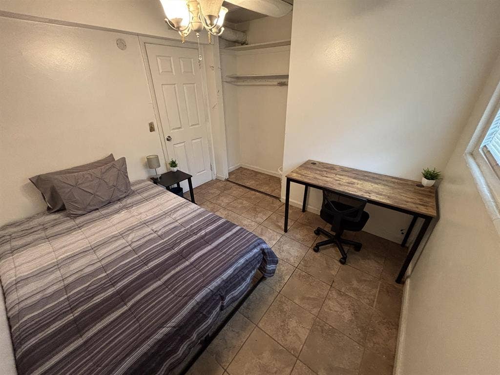 9 BR in Jacksonville