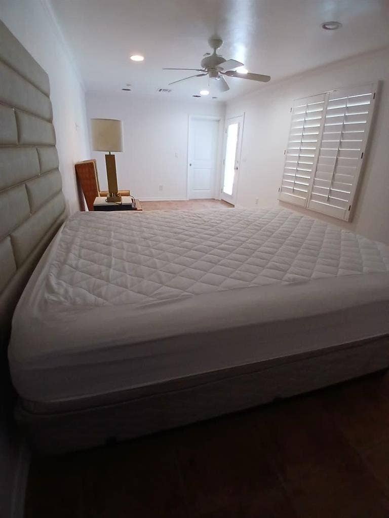 9 BR in Las Vegas