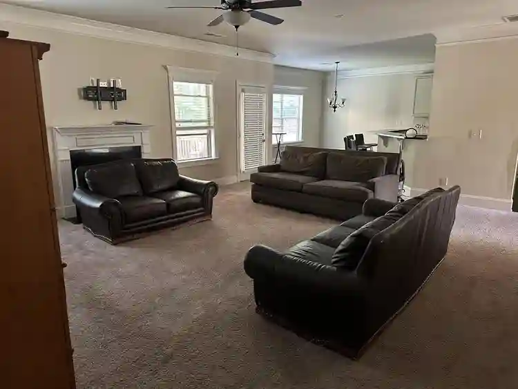 3 BR in Dallas