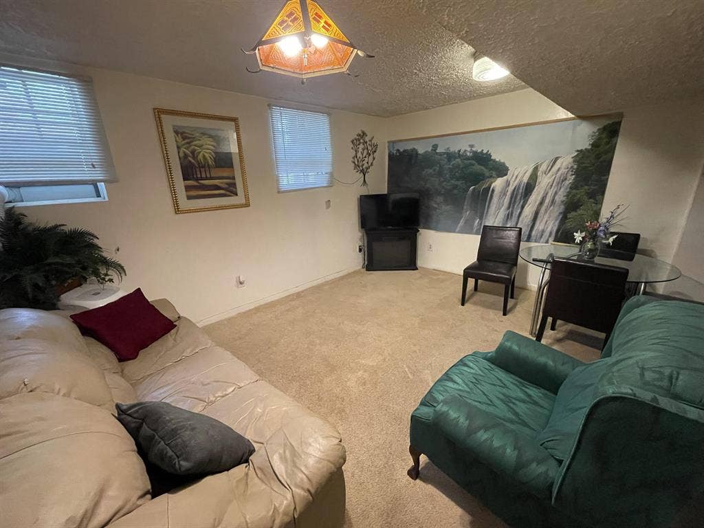 3 BR in Forest Park