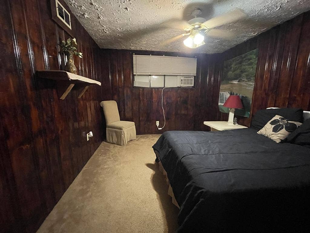 3 BR in Forest Park