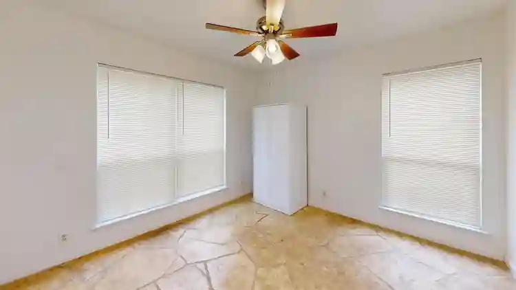 1 BR in Austin