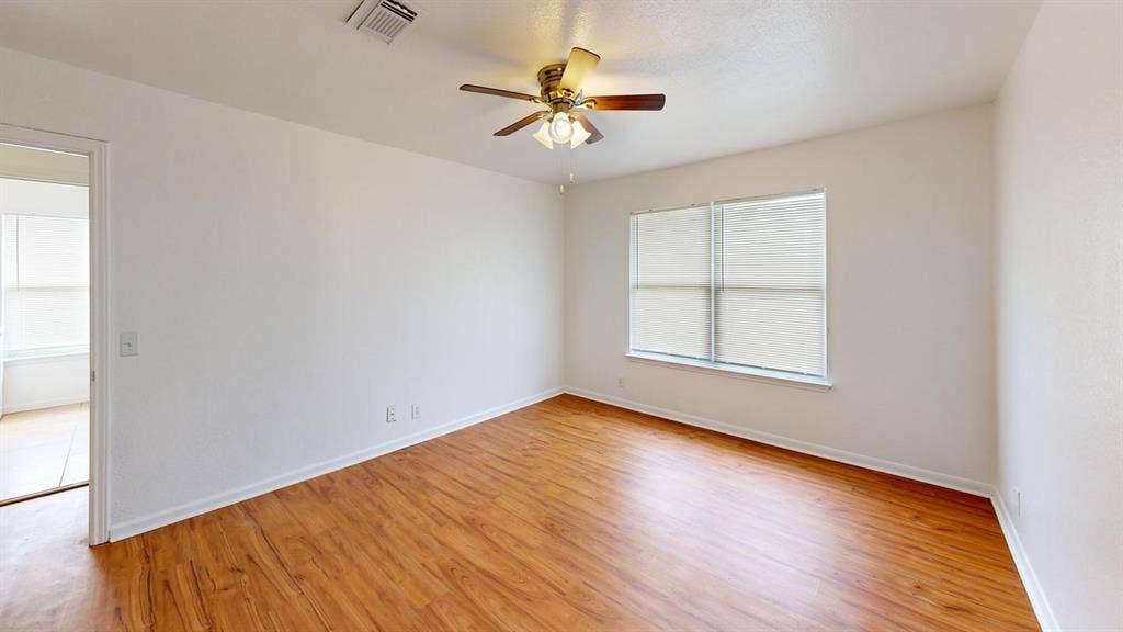 1 BR in Austin