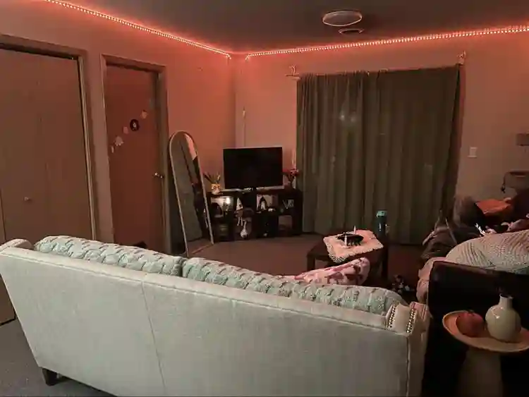 $ private room GIRLS ONLY