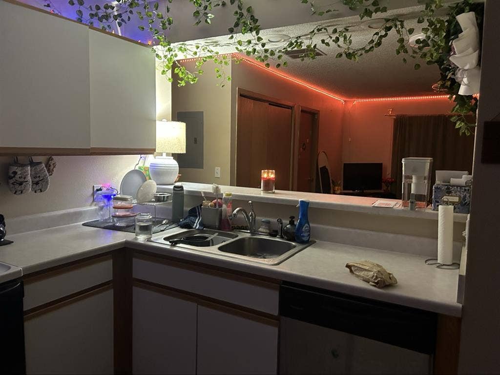 $ private room GIRLS ONLY