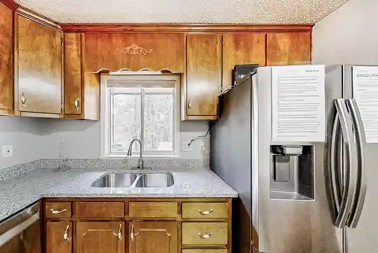 8 BR in Stone Mountain