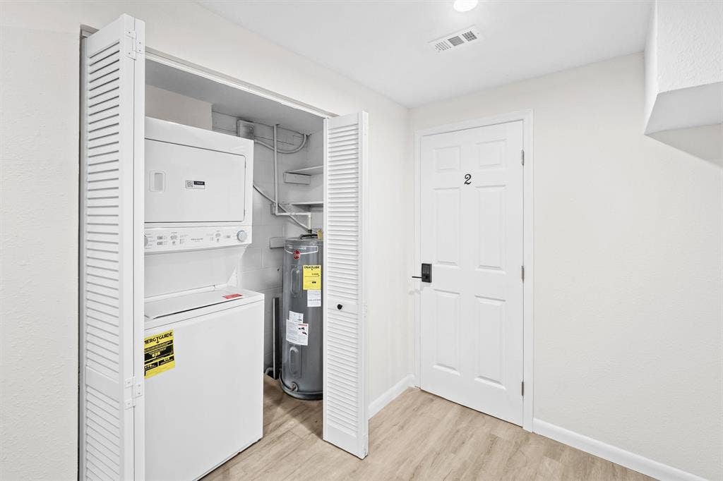 6 BR in Jacksonville