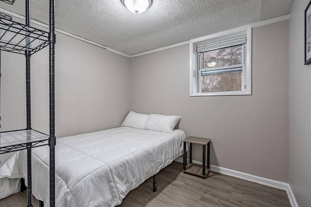 8 BR in Conley