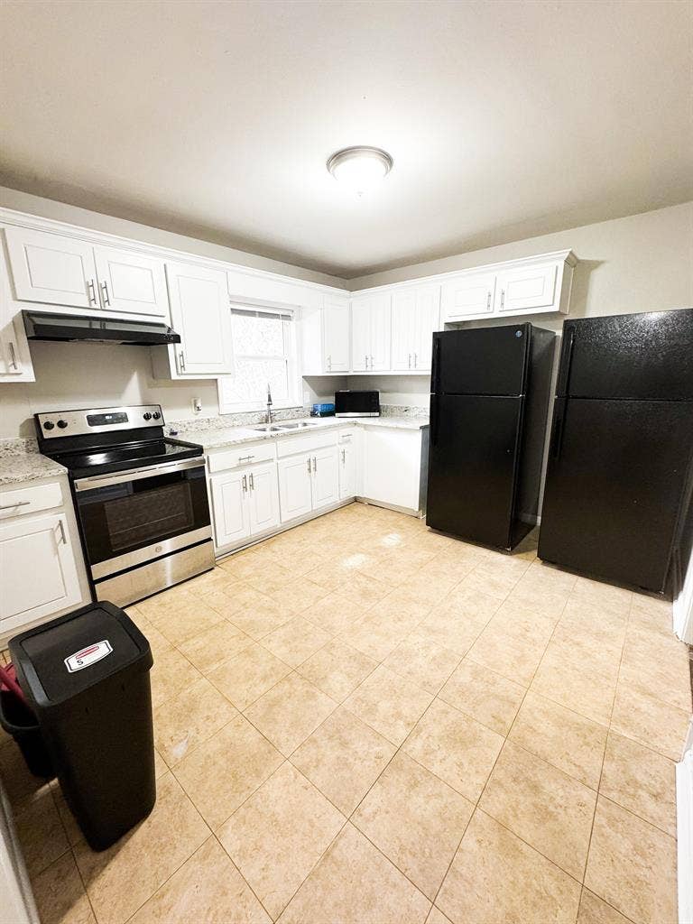 8 BR in Conley