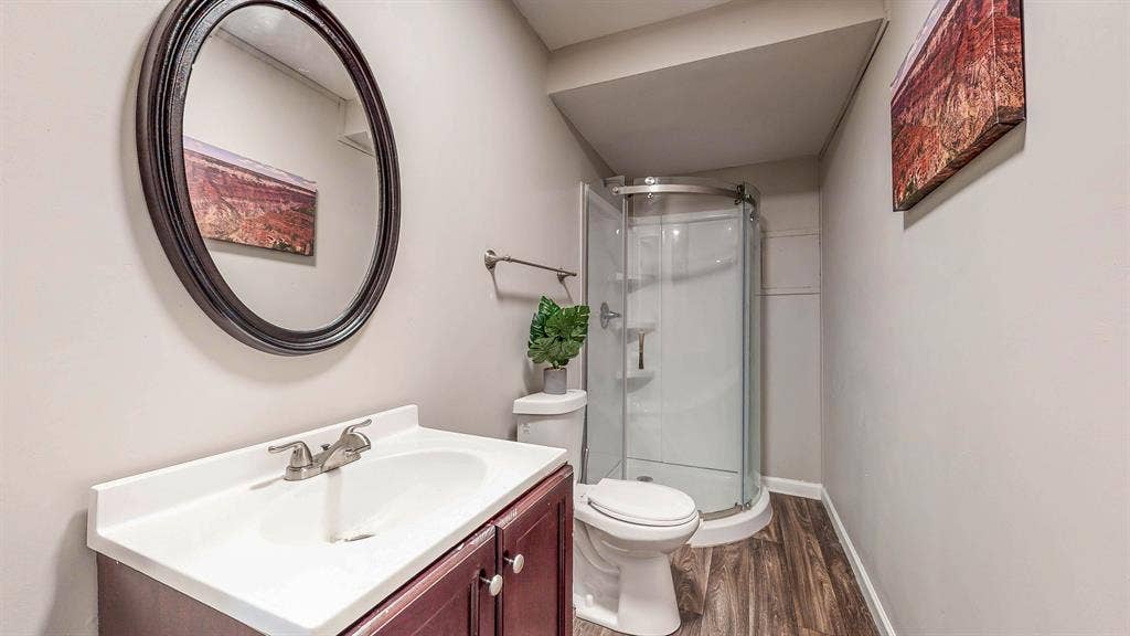 5 BR in College Park