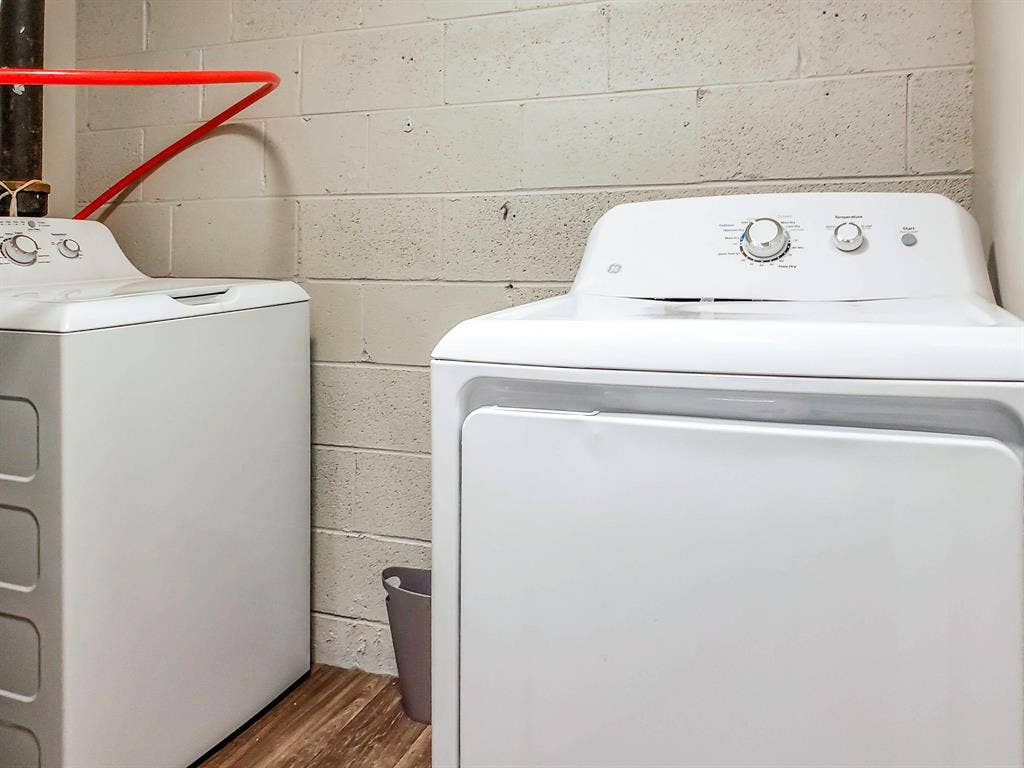 5 BR in College Park