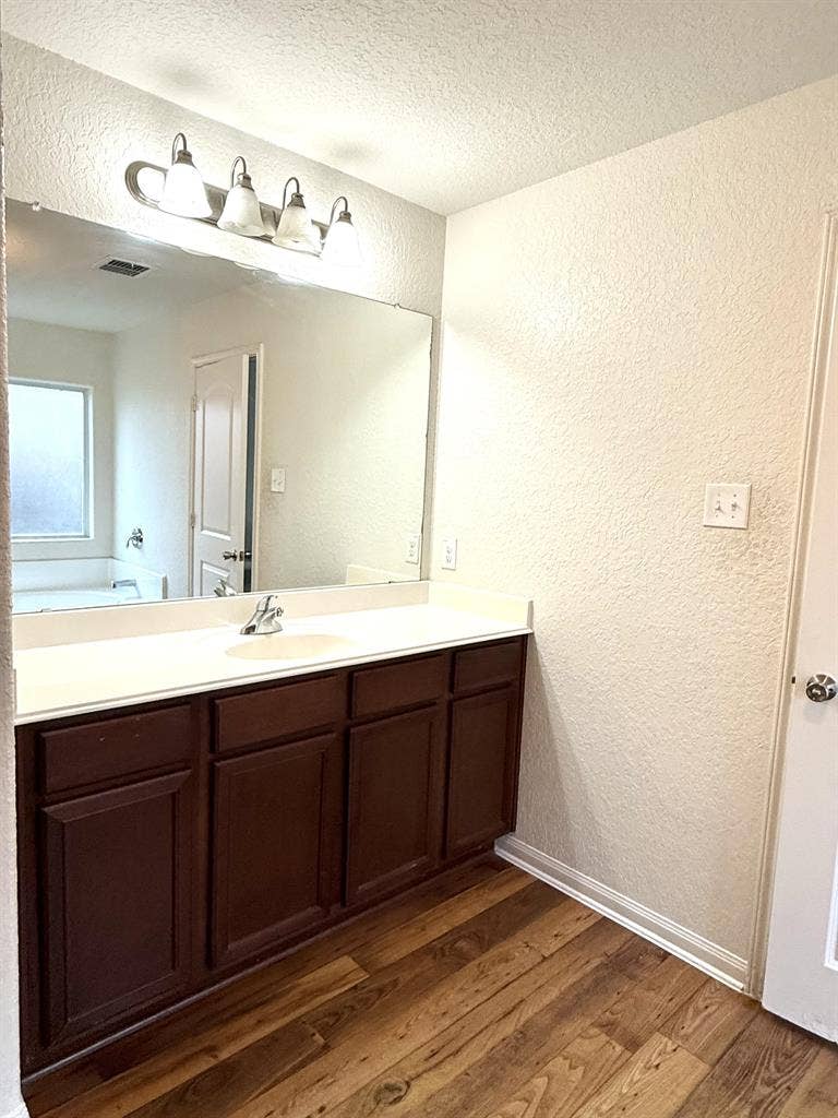 4 BR in San Antonio