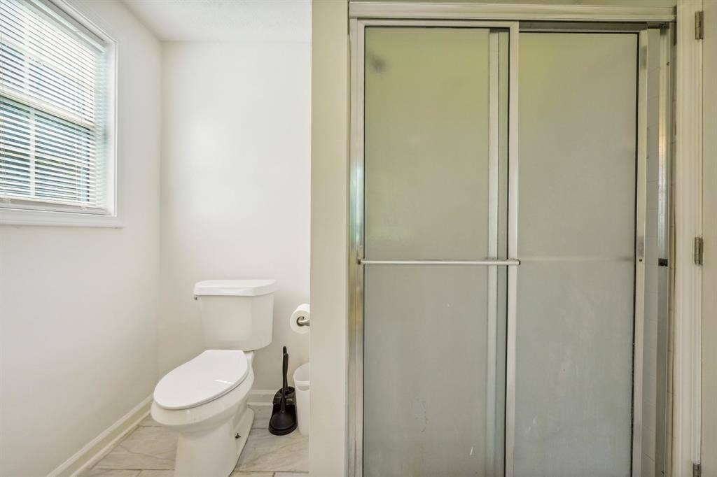 6 BR in College Park