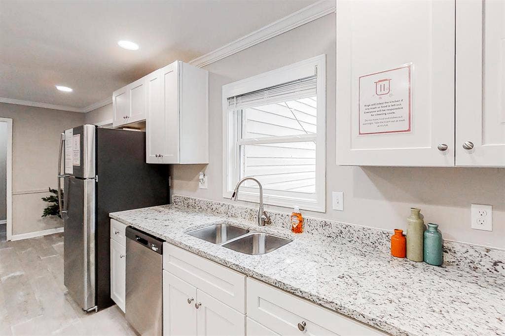 10 BR in Decatur