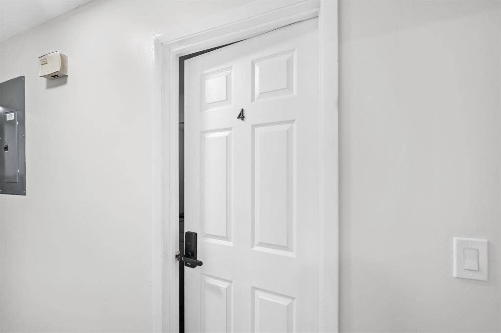 6 BR in Jacksonville