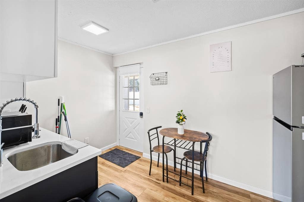 6 BR in Jacksonville