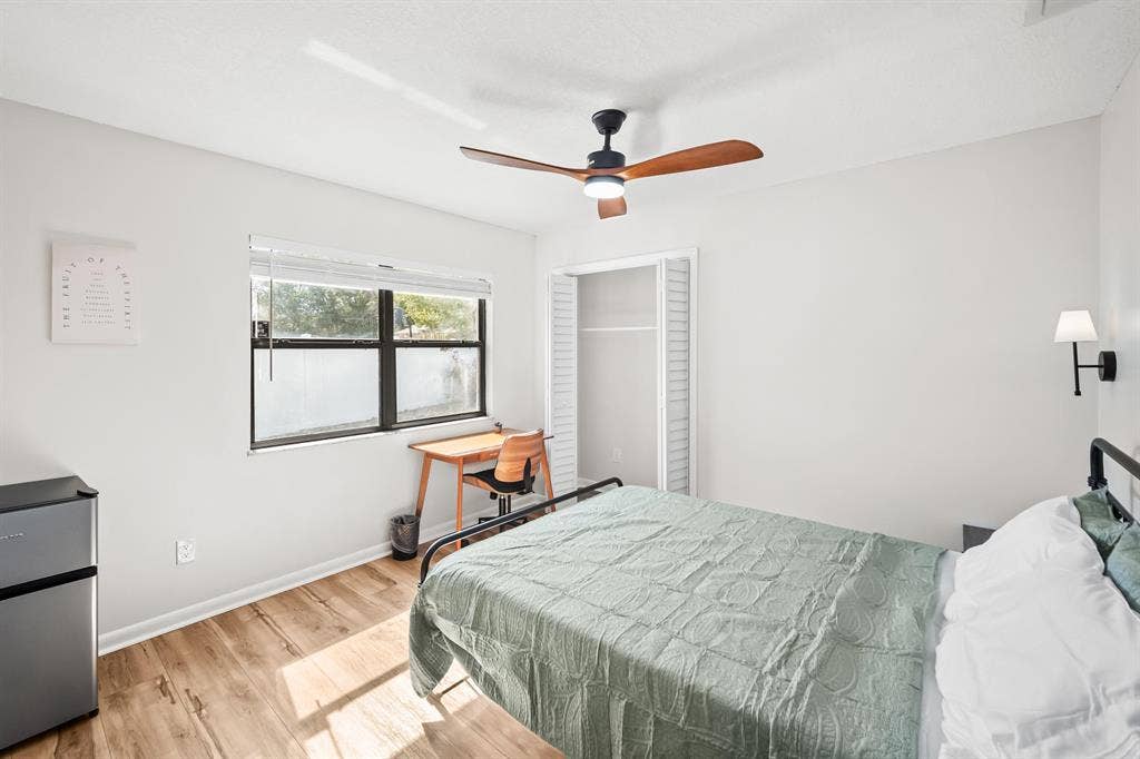 6 BR in Jacksonville