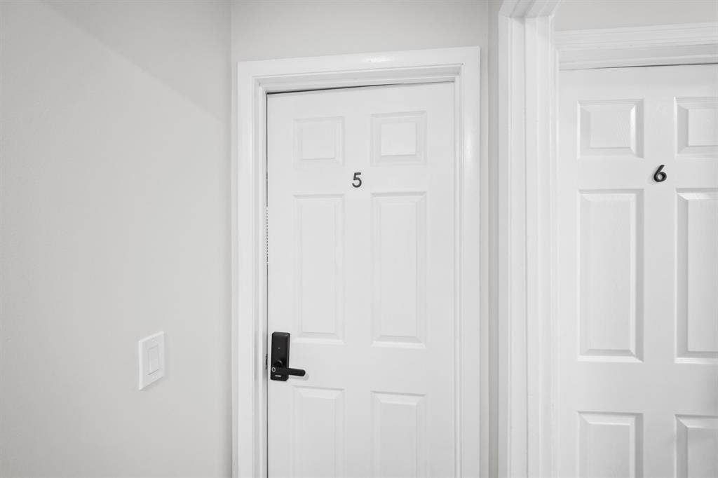 6 BR in Jacksonville