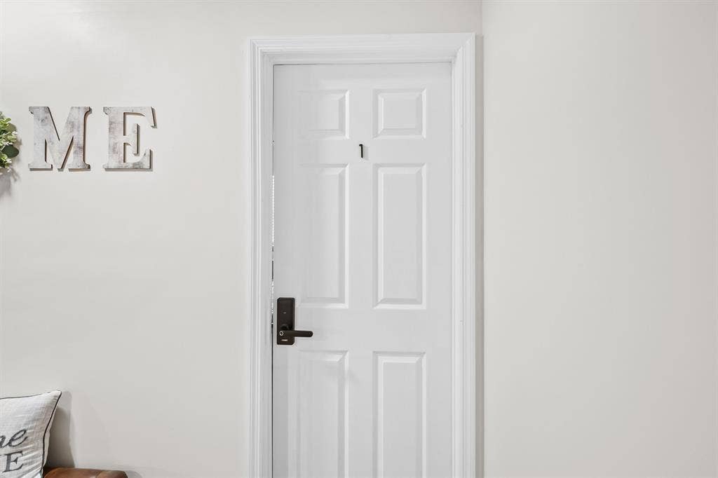 6 BR in Jacksonville