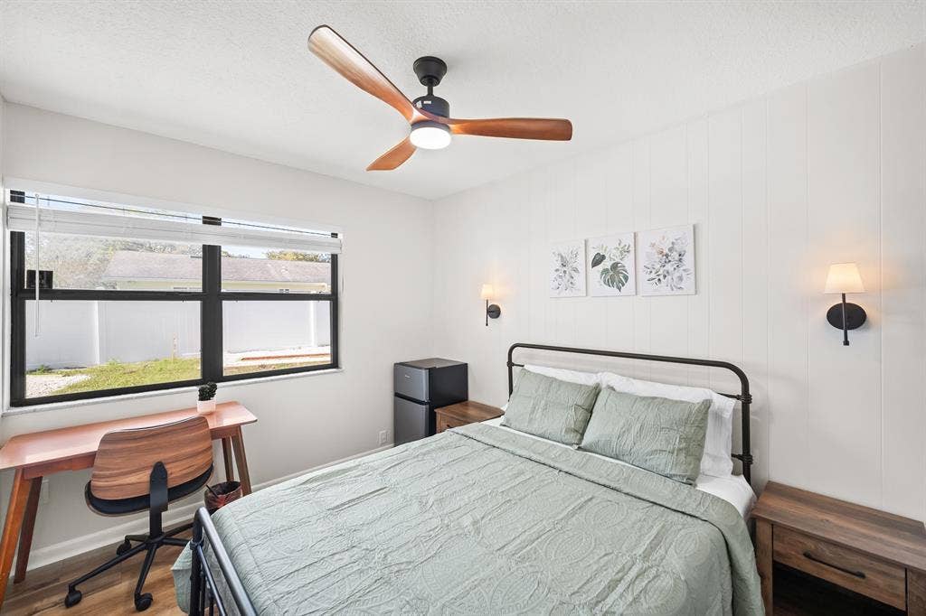 6 BR in Jacksonville