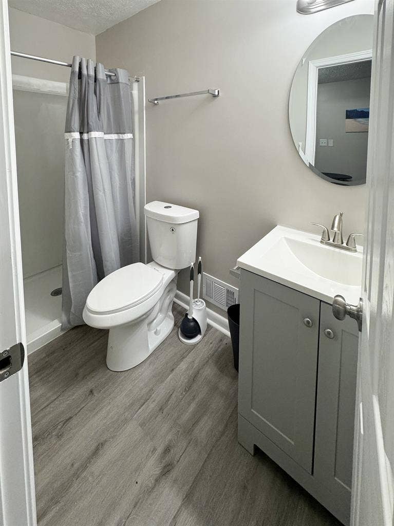 6 BR in Jonesboro