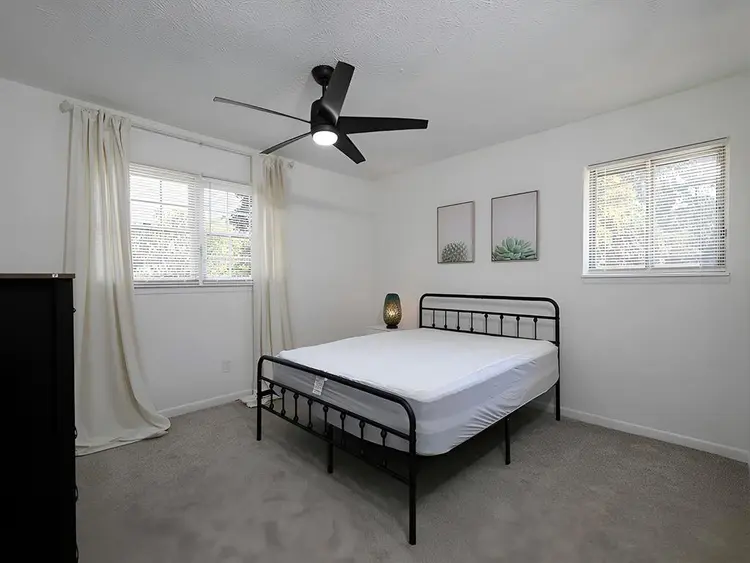5 BR in Morrow