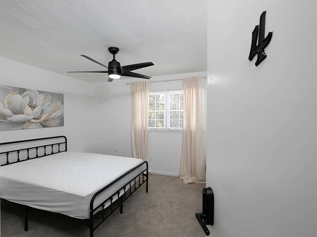 5 BR in Morrow