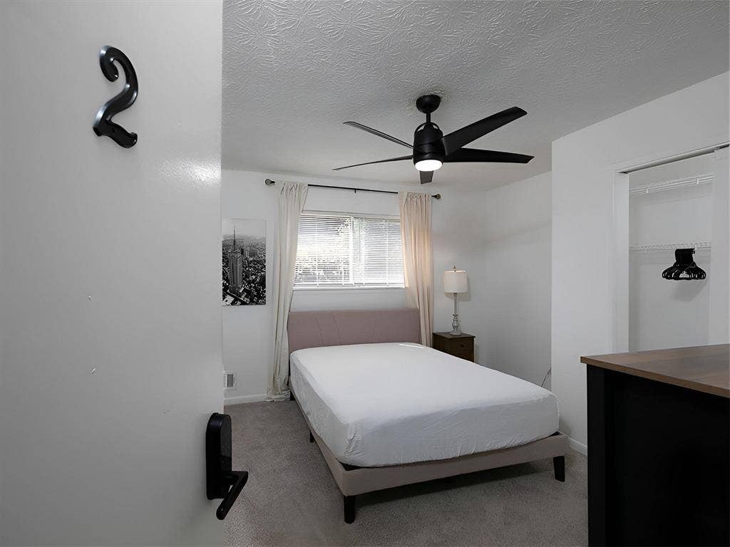 5 BR in Morrow