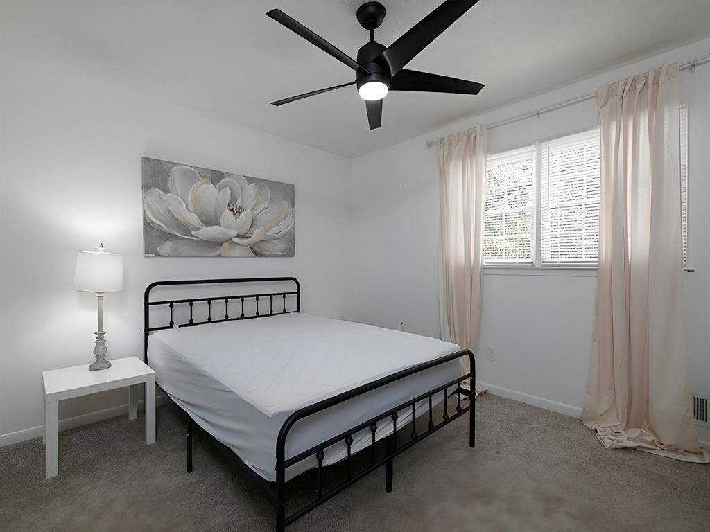 5 BR in Morrow