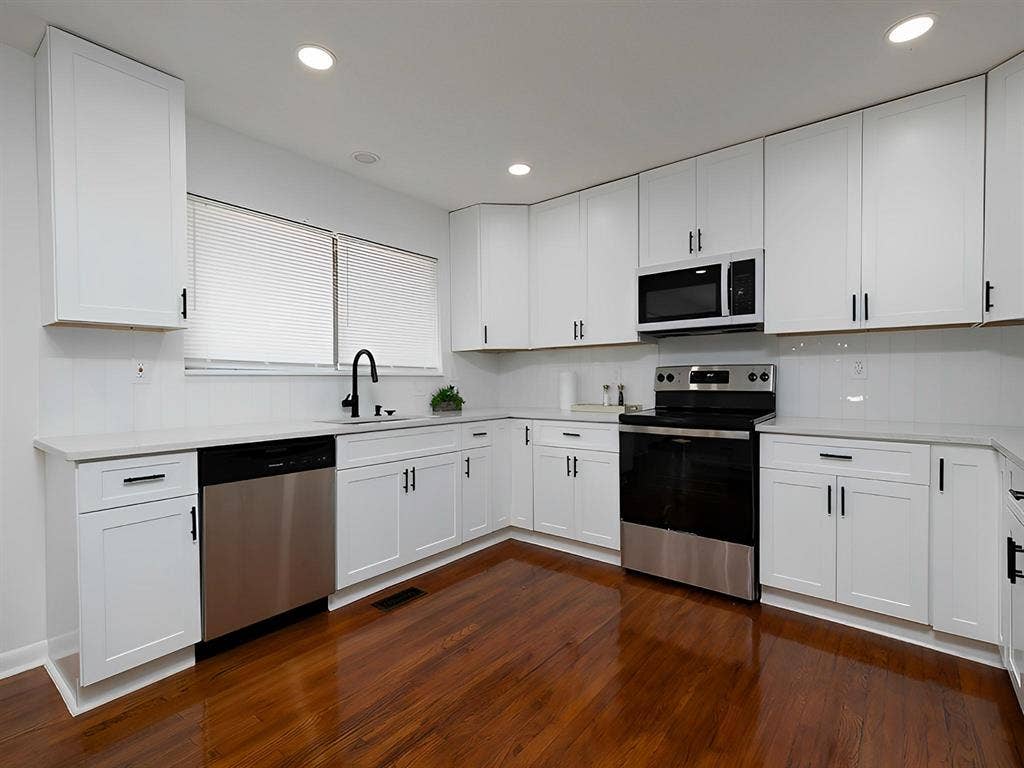 5 BR in Morrow