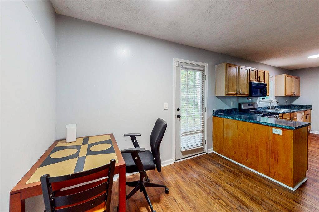 6 BR in Decatur