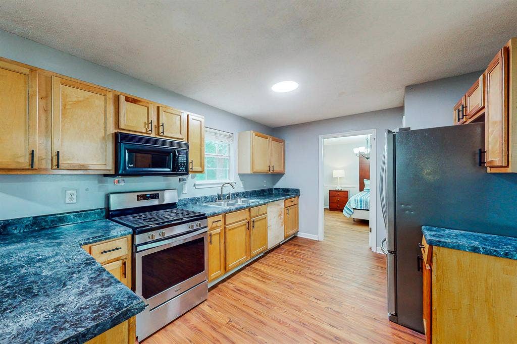 6 BR in Decatur