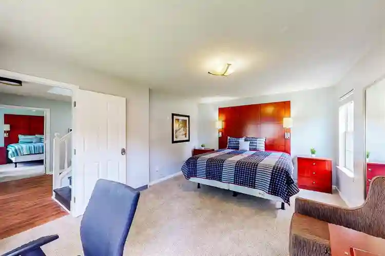 6 BR in Decatur