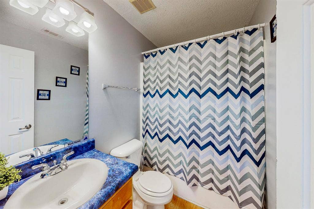6 BR in Decatur